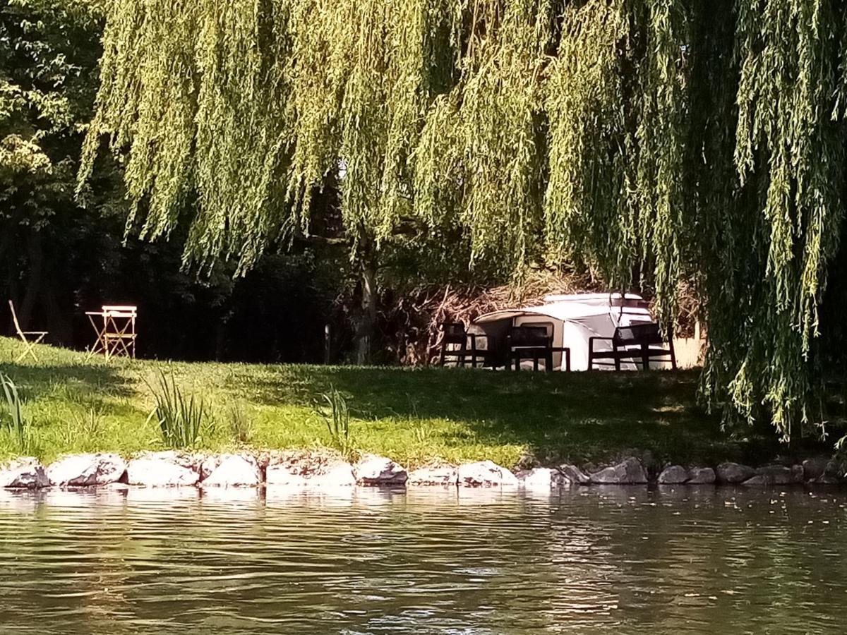 Havre De Paix Au Bords De L'Eure - Divers Hebergements Garennes-sur-Eure Luaran gambar