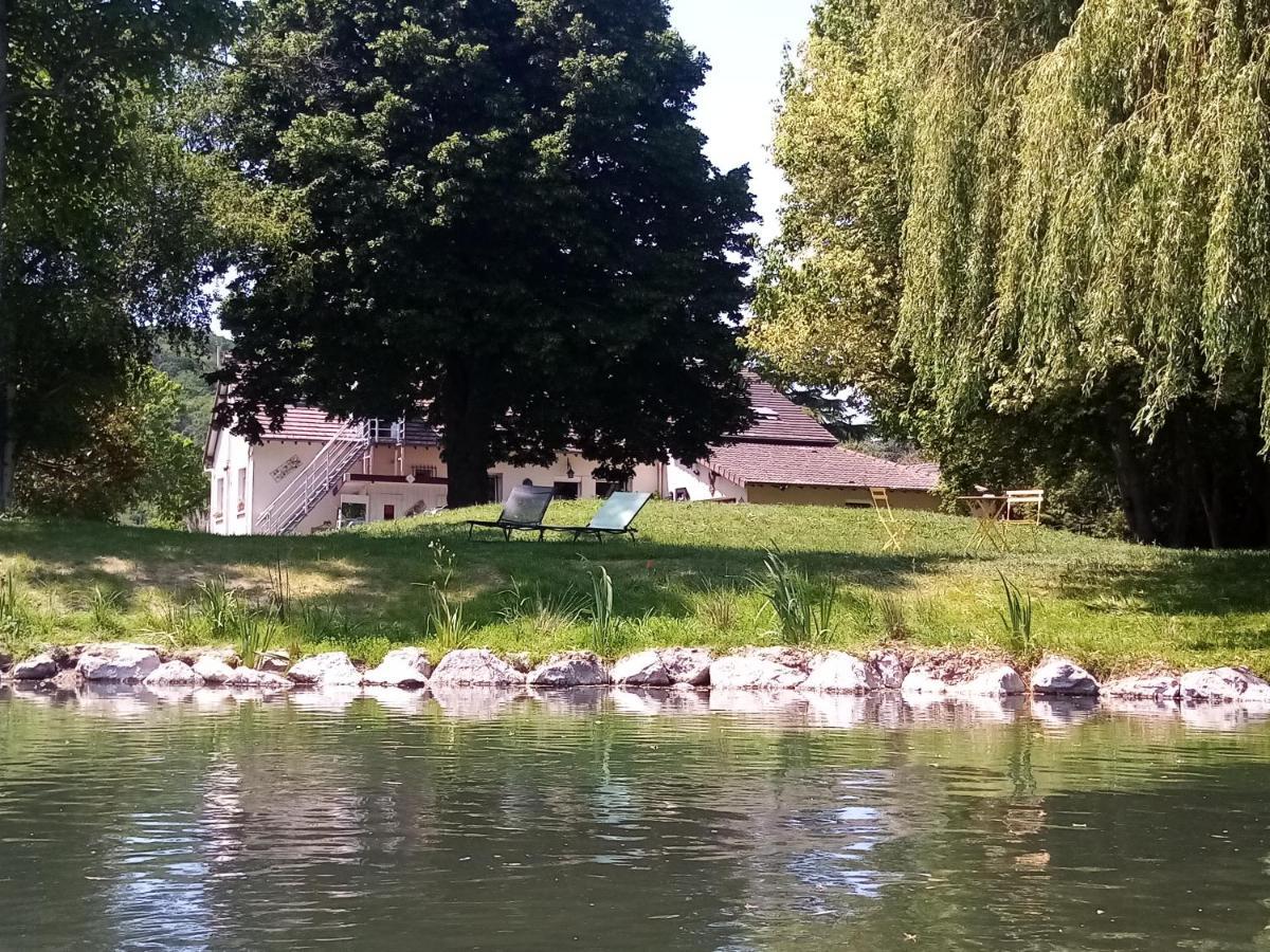 Havre De Paix Au Bords De L'Eure - Divers Hebergements Garennes-sur-Eure Luaran gambar