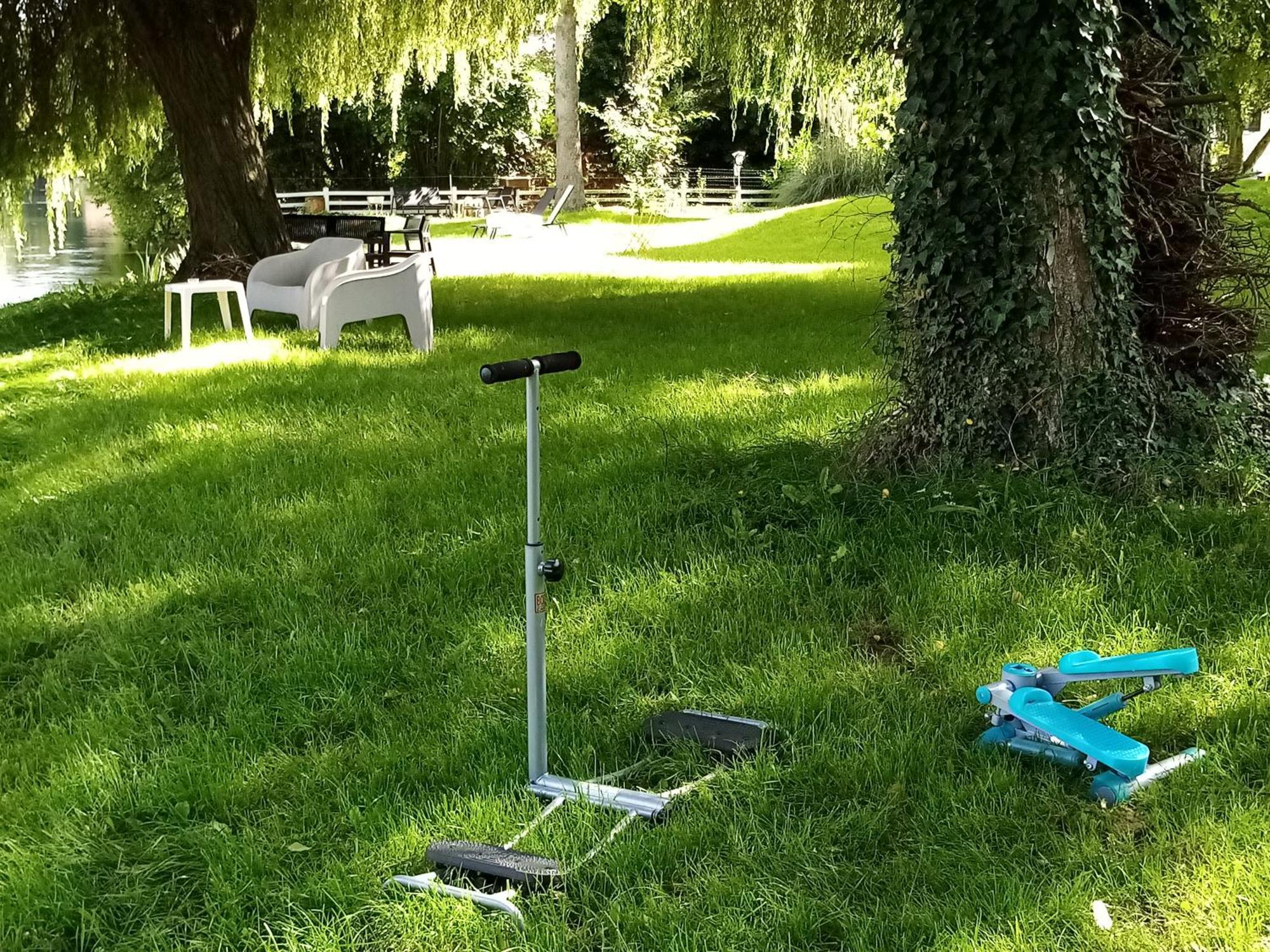 Havre De Paix Au Bords De L'Eure - Divers Hebergements Garennes-sur-Eure Luaran gambar